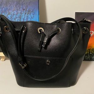 Like new MK crossbody bag and hand bag